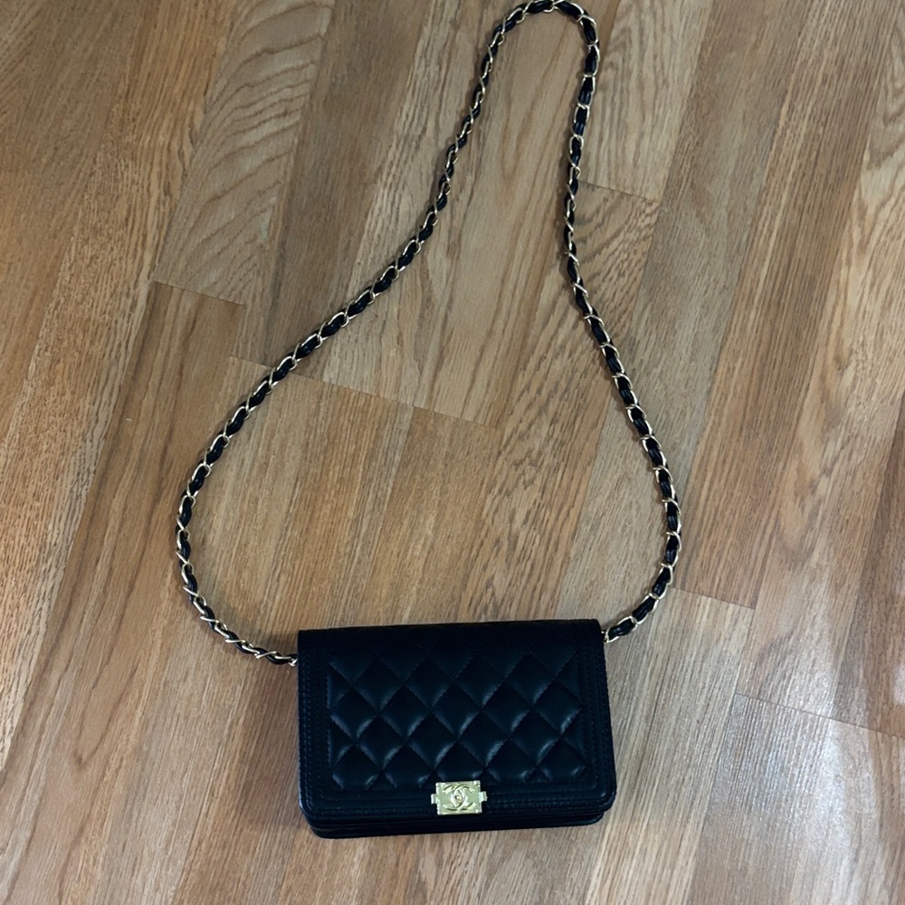 Source Unknown Black Quilted Crossbody Bag